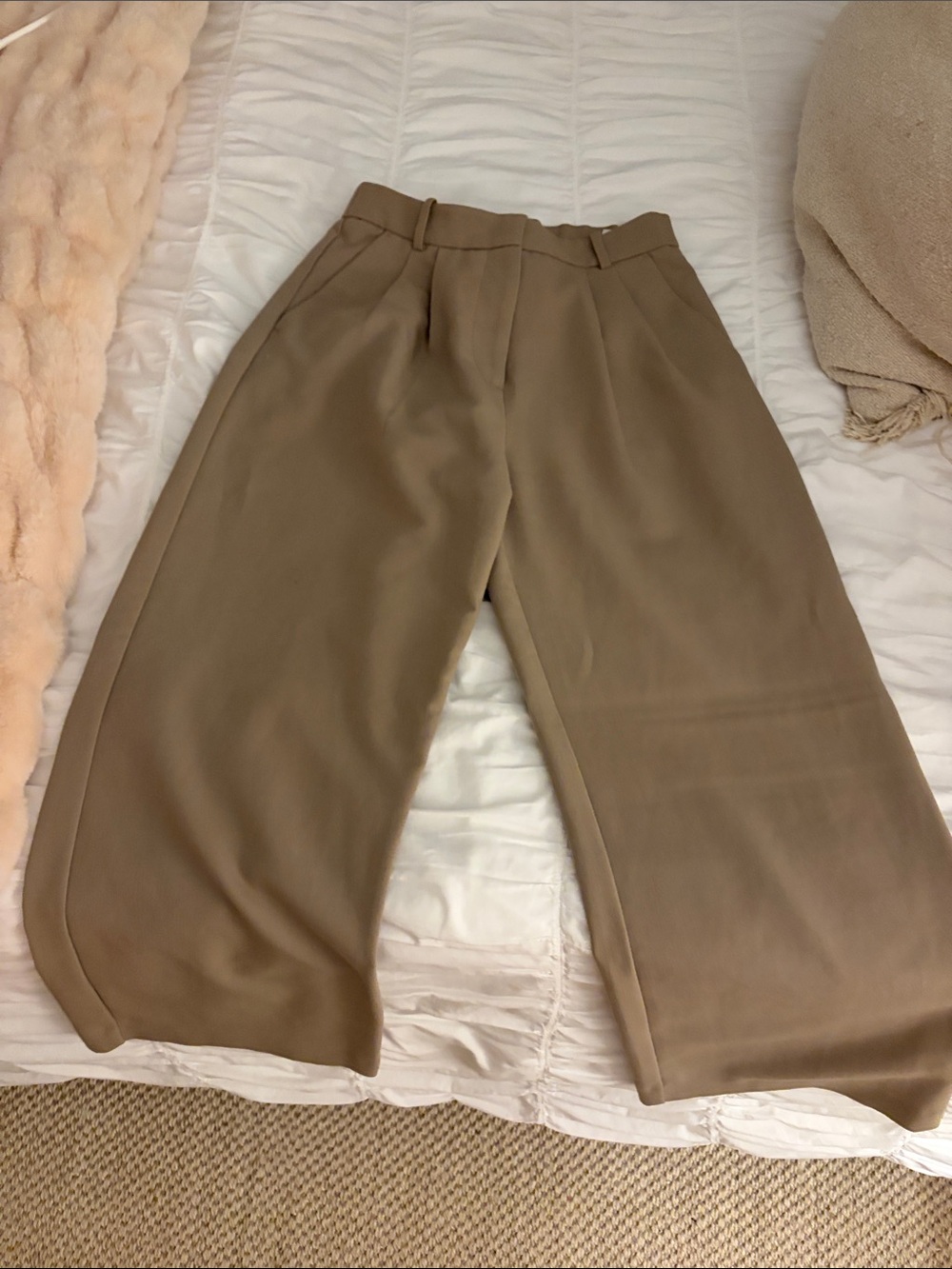 Abercrombie trousers size 27